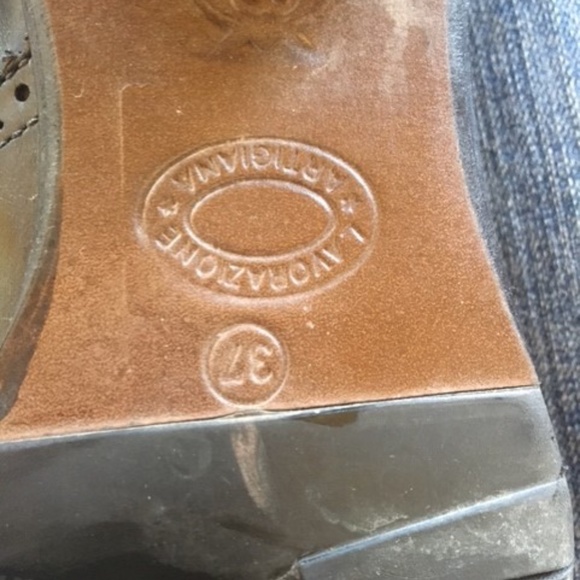 High Leather Boots with Heel - Picture 6 of 10